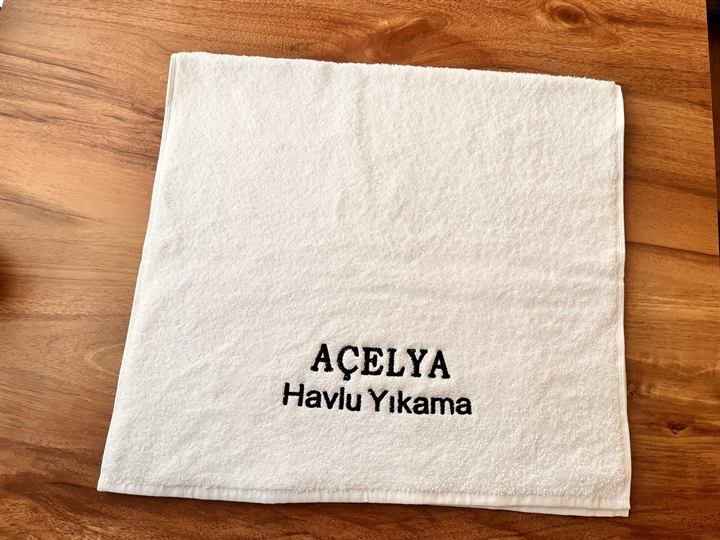 Nakışlı Havlu, Açelya nakışlı beyaz havlu